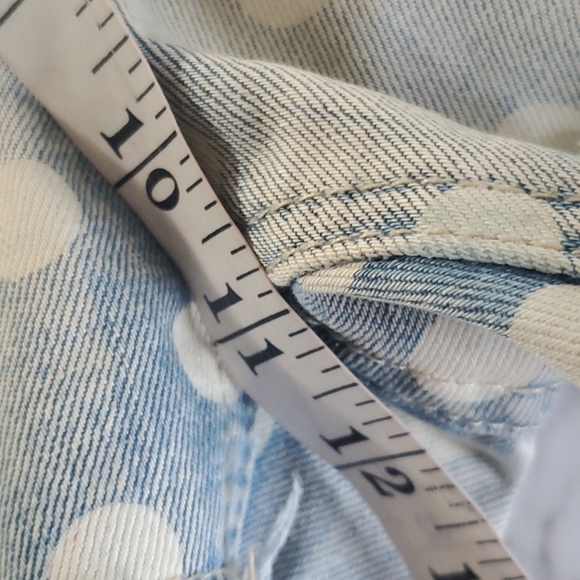 UO MINKPINK denim shorts size small - Picture 7 of 8